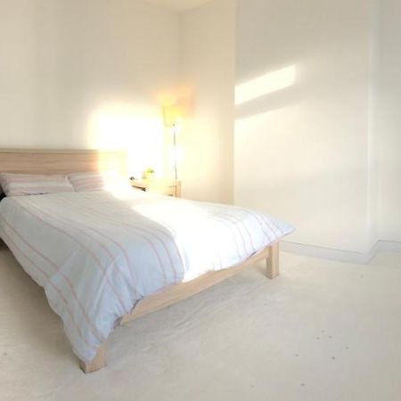 Kings Lynn, Double Bedroom, Newly Renovated Bathroom Кингс Лин Екстериор снимка